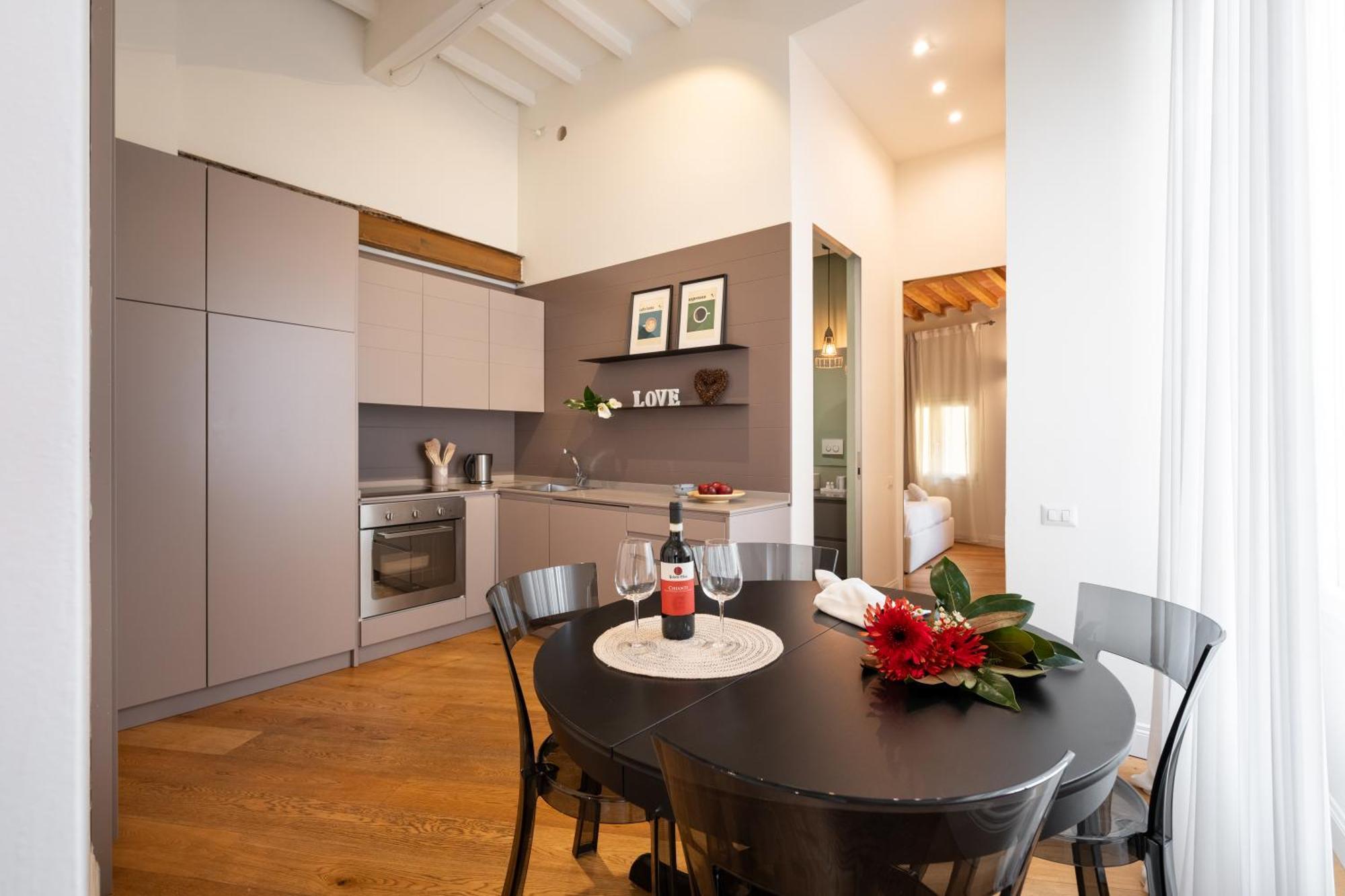 Tg - One Bedroom Luxury Apartment In The Fashion District Florence Exterior photo