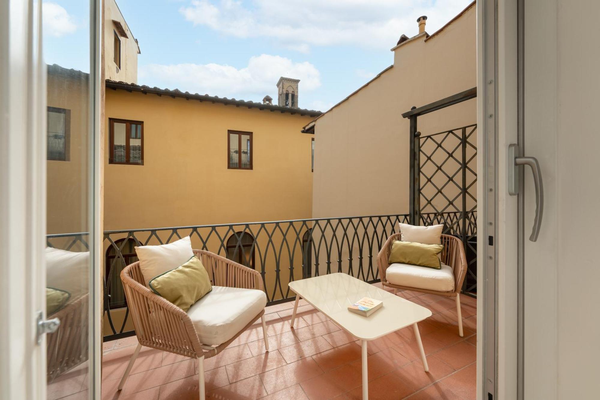 Tg - One Bedroom Luxury Apartment In The Fashion District Florence Exterior photo