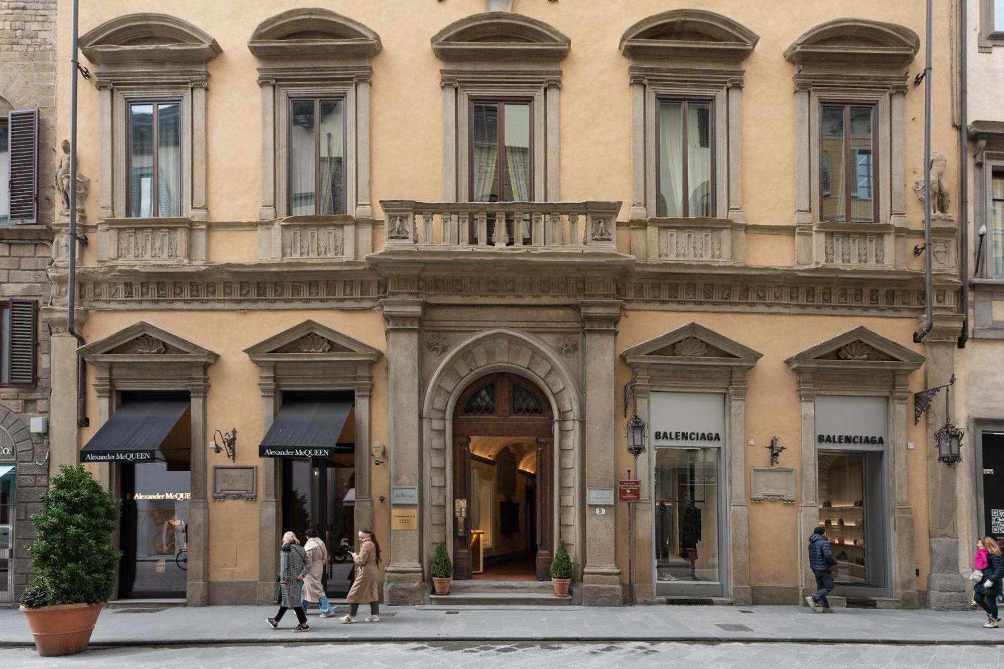 Tg - One Bedroom Luxury Apartment In The Fashion District Florence Exterior photo
